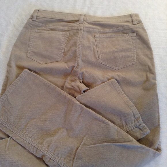 St. John's Bay Tan corduroys with elastic waist 13 - Picture 4 of 4